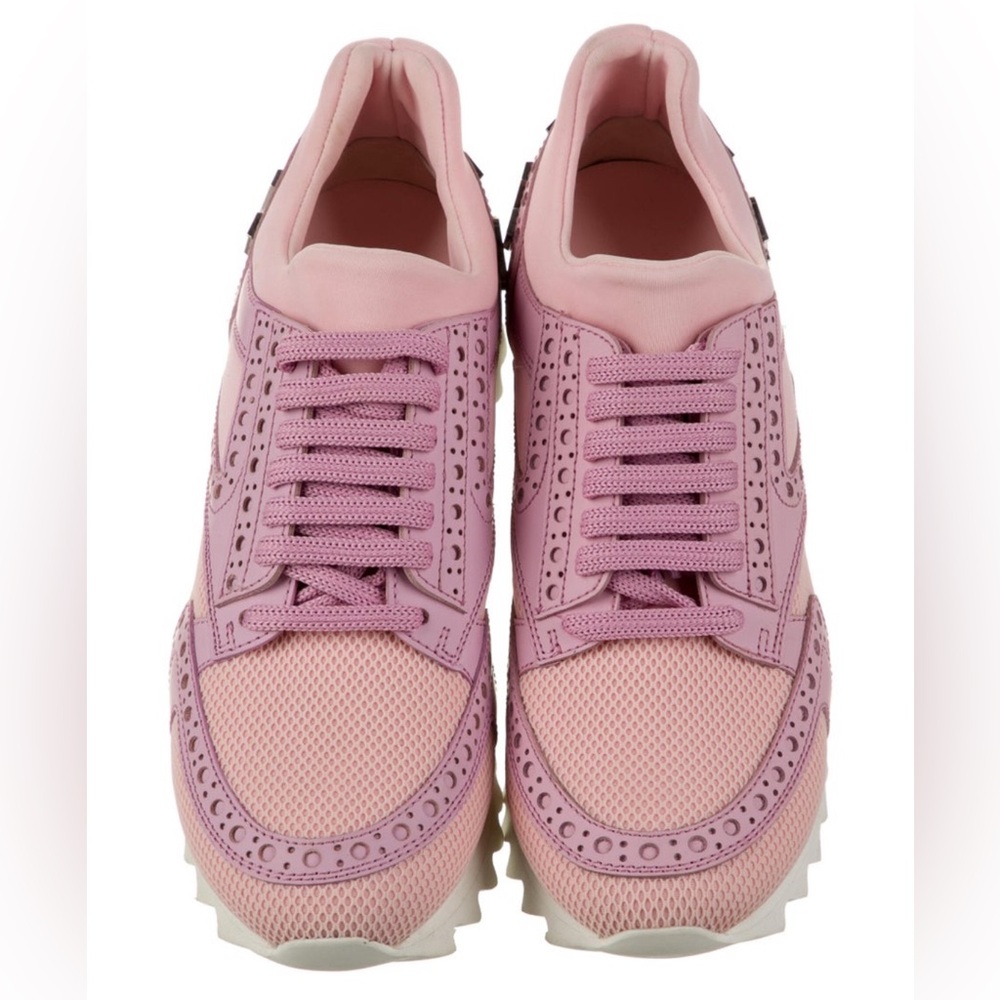 Philipp Plein Low Top Sneakers
Pink
Round-Toes
Lace-Up Closure at Uppers